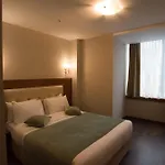 Albanopolis Hotel