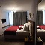 Albanopolis Hotel