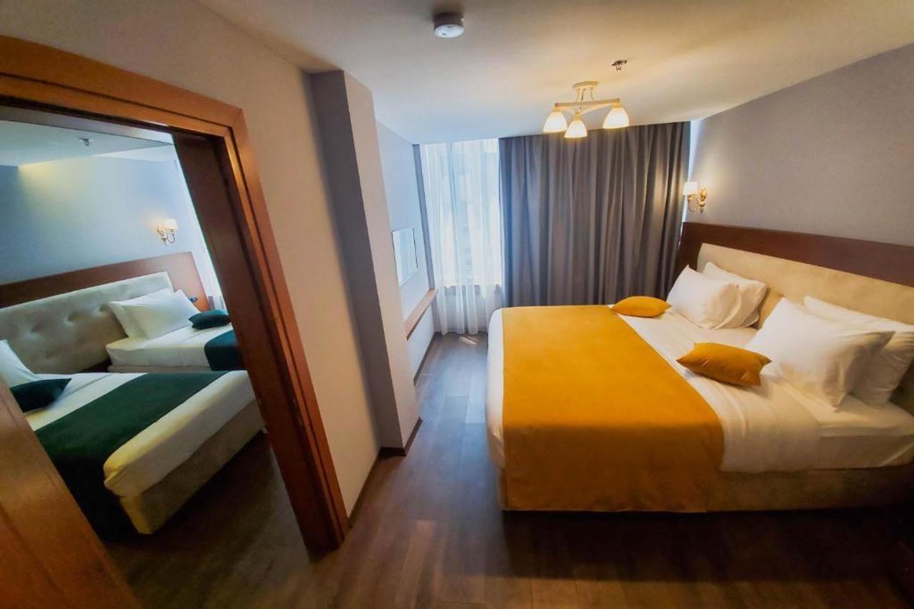 Hotel Albanopolis 4*