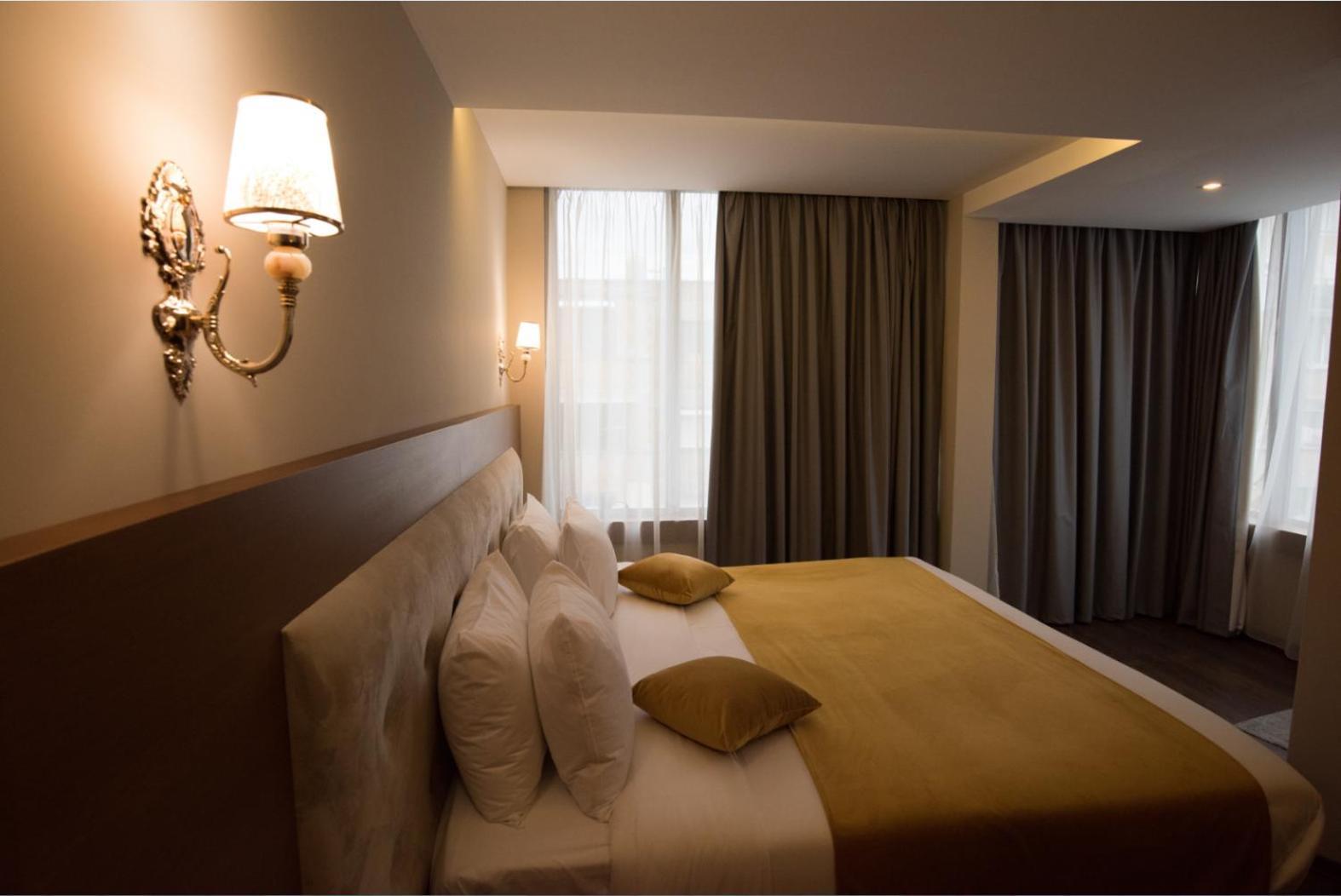 Albanopolis 4*