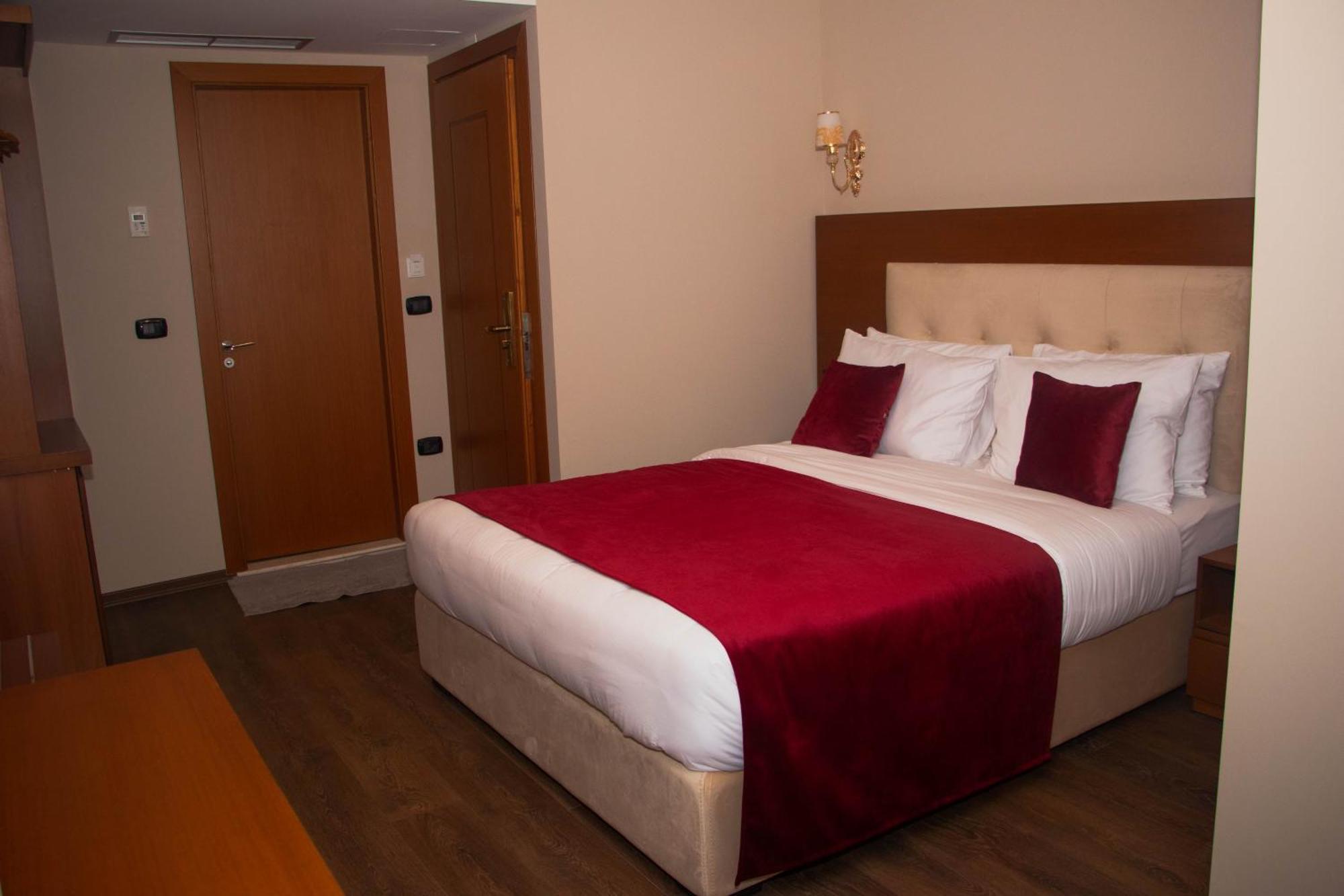 Albanopolis 4* Tirana