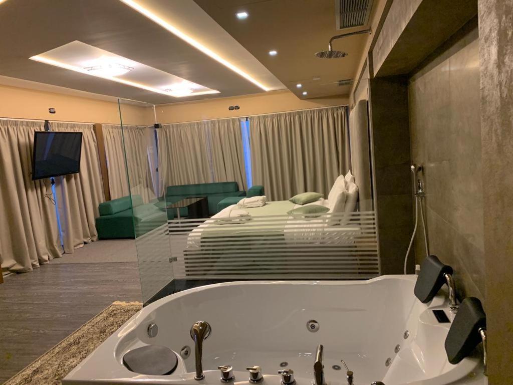 Albanopolis 4* Tirana